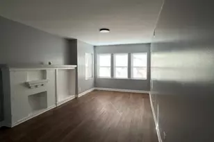 7957 S Maryland Ave, Chicago, IL 60619 - Photo 2