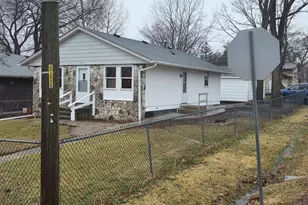 1514 Round Lake Dr, Round Lake Beach, IL 60073 - Photo 2
