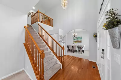 305 Hampton Road, Sugar Grove, IL 60554 - Photo 2