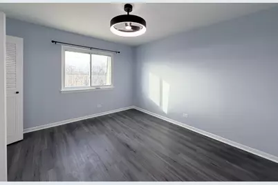 9460 Bay Colony Drive #3N, Des Plaines, IL 60016 - Photo 2