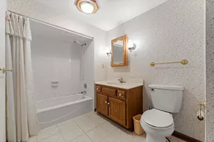 302 Meadow Dr, Shorewood, IL 60404 - Photo 16