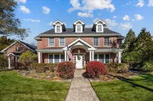 2142 Harrison St, Glenview, IL 60025 - Photo 2