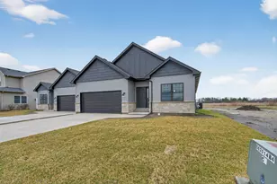 1175 S Farmstone Dr, Diamond, IL 60416 - Photo 2