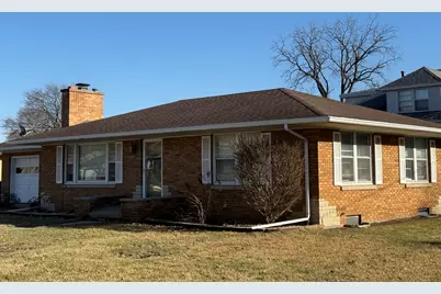 2430 8th Street, Peru, IL 61354 - Photo 1