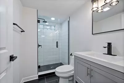 7241 N McVicker Avenue, Chicago, IL 60646 - Photo 18