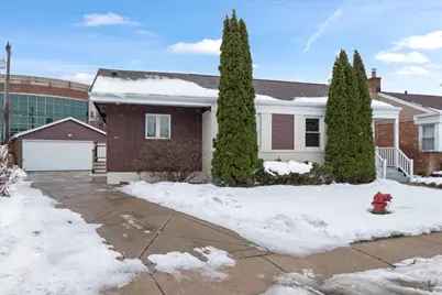 7241 N McVicker Avenue, Chicago, IL 60646 - Photo 2