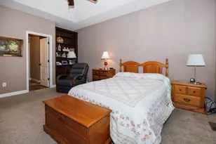 2709 Piney Run, Bloomington, IL 61705 - Photo 16