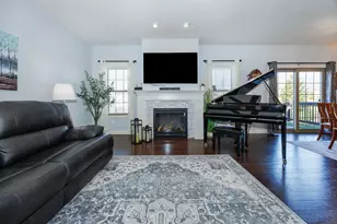 2709 Piney Run, Bloomington, IL 61705 - Photo 4