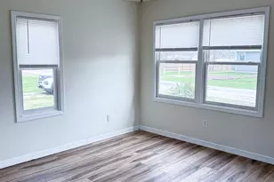 319 Missouri St, Atwood, IL 61913 - Photo 6