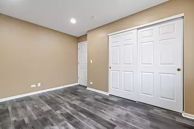 204 Southwicke Drive, Streamwood, IL 60107 - Photo 18