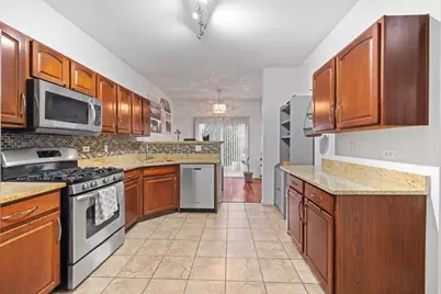 204 Southwicke Drive, Streamwood, IL 60107 - Photo 12