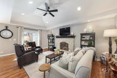 992 Belaire Court, Naperville, IL 60563 - Photo 12