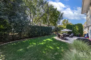 992 Belaire Ct, Naperville, IL 60563 - Photo 56