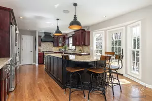 992 Belaire Ct, Naperville, IL 60563 - Photo 12