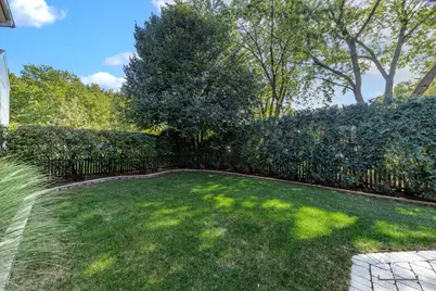 992 Belaire Court, Naperville, IL 60563 - Photo 52