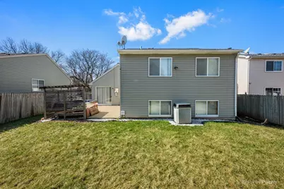 [Address not provided], Elgin, IL 60120 - Photo 6