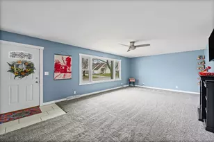 502 S Piatt St, Monticello, IL 61856 - Photo 8