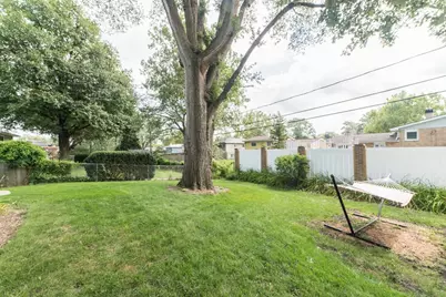 731 Hawthorne Circle, Lombard, IL 60148 - Photo 20