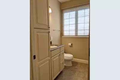 746-748 Gabriela Court, Rockford, IL 61108 - Photo 10