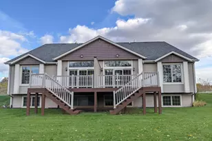 746-748 Gabriela Ct, Rockford, IL 61108 - Photo 2