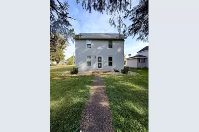 225 W 5th Street, McNabb, IL 61335 - Photo 1