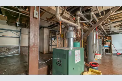 10747 S Avenue H, Chicago, IL 60617 - Photo 18