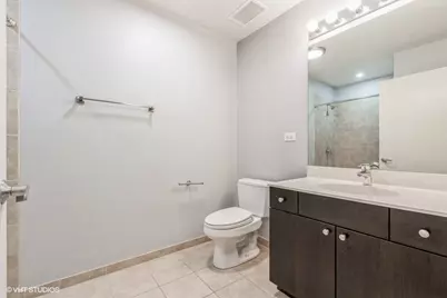 235 W Van Buren Street #1822, Chicago, IL 60607 - Photo 20
