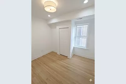 1945 W Augusta Avenue #2W, Chicago, IL 60622 - Photo 4