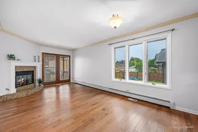 1315 N 17th Avenue, Melrose Park, IL 60160 - Photo 8