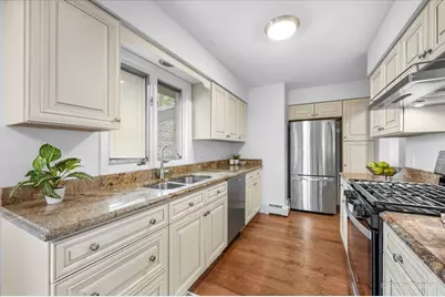 1315 N 17th Avenue, Melrose Park, IL 60160 - Photo 6