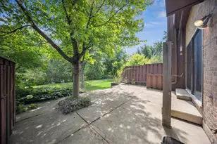 567 Cress Creek Ln, Crystal Lake, IL 60014 - Photo 32