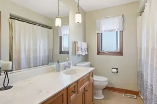 5722 Doe Cir, Westmont, IL 60559 - Photo 16