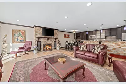 140 Carriage Way Drive #C218, Burr Ridge, IL 60527 - Photo 2