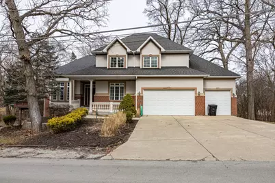 6441 Blackhawk Trail, Indian Head Park, IL 60525 - Photo 4