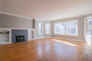 7841 S Kingston Ave, Chicago, IL 60649 - Photo 2
