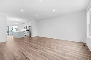 103 E Crystal Lake Ave, Crystal Lake, IL 60014 - Photo 10