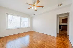 7831 S Kingston Ave, Chicago, IL 60649 - Photo 18