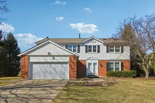 25762 N Eagle Dr, Mundelein, IL 60060 - Photo 1