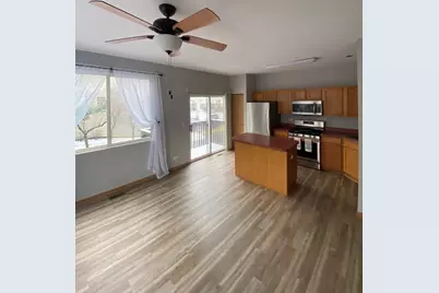 759 Cherry Creek Drive #759, Grayslake, IL 60030 - Photo 4