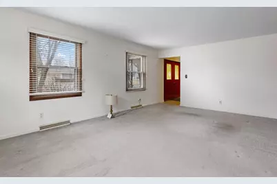 1726 Williamsburg Road, Rockford, IL 61107 - Photo 14