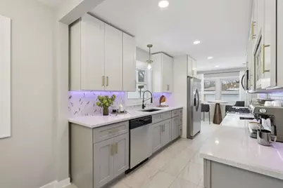 419 S Chase Avenue, Lombard, IL 60148 - Photo 6