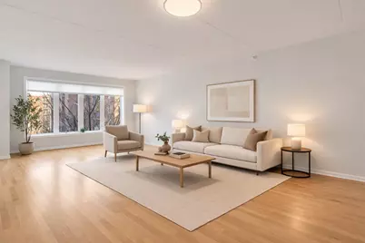 390 S Western Avenue #502, Des Plaines, IL 60016 - Photo 2