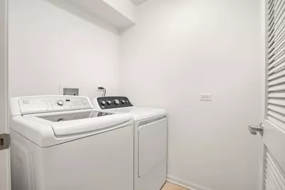 390 S Western Avenue #502, Des Plaines, IL 60016 - Photo 10