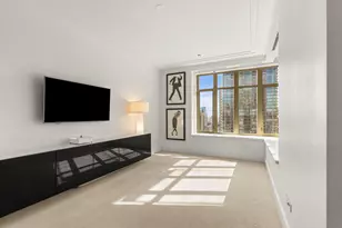 118 E Erie St, Chicago, IL 60611 - Photo 14