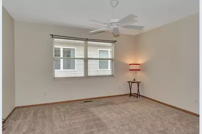 670 S Wellston Lane, Romeoville, IL 60446 - Photo 20