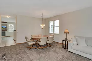 670 S Wellston Ln, Romeoville, IL 60446 - Photo 4