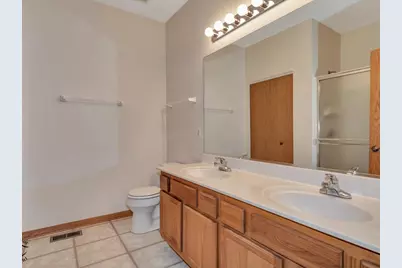 670 S Wellston Lane, Romeoville, IL 60446 - Photo 22