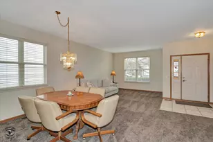 670 S Wellston Ln, Romeoville, IL 60446 - Photo 6