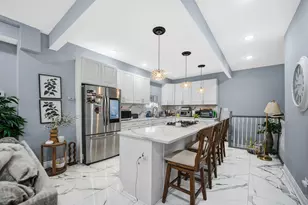 15325 5th Ave, Phoenix, IL 60426 - Photo 8