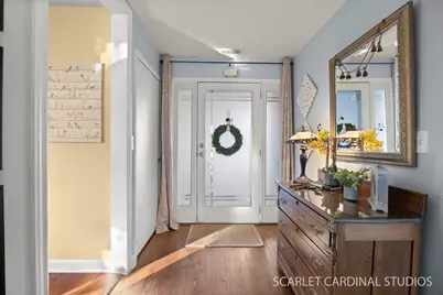 31 Roosevelt Street, Saint Charles, IL 60174 - Photo 2
